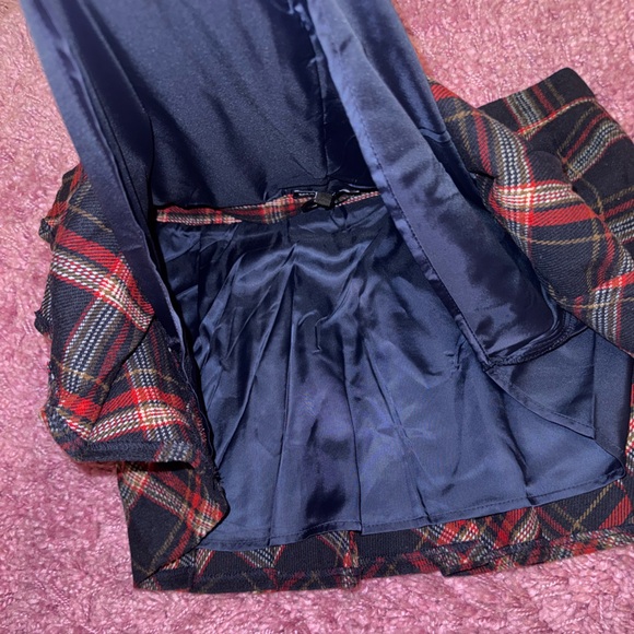 Plaid Red and navy Women's Skirt - Picture 3 of 3